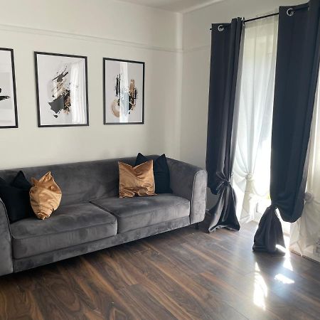 Lovely 2Bedroom 4Mins From Wimbledon Station Londen Buitenkant foto