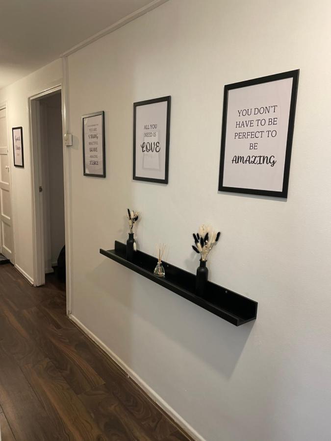 Lovely 2Bedroom 4Mins From Wimbledon Station Londen Buitenkant foto