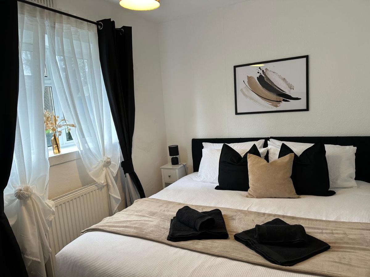 Lovely 2Bedroom 4Mins From Wimbledon Station Londen Buitenkant foto