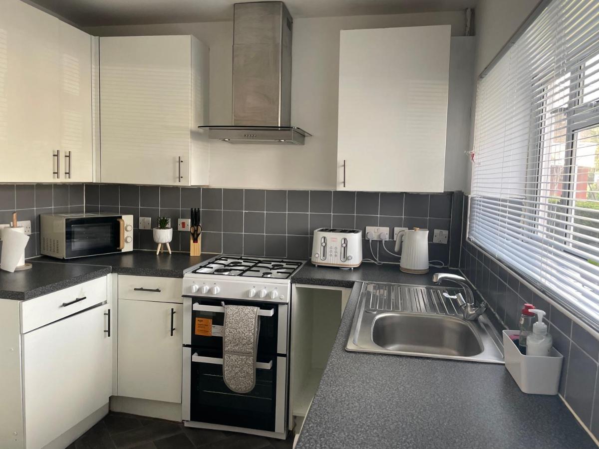 Lovely 2Bedroom 4Mins From Wimbledon Station Londen Buitenkant foto